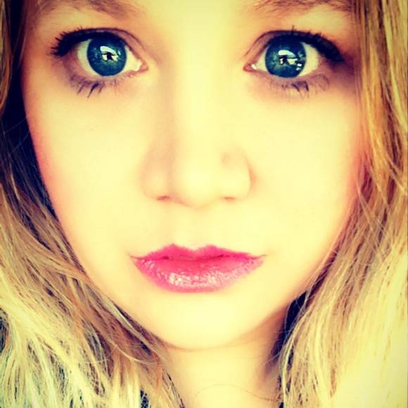 Meet your Posher, Chrisi - Picture 1 of 1